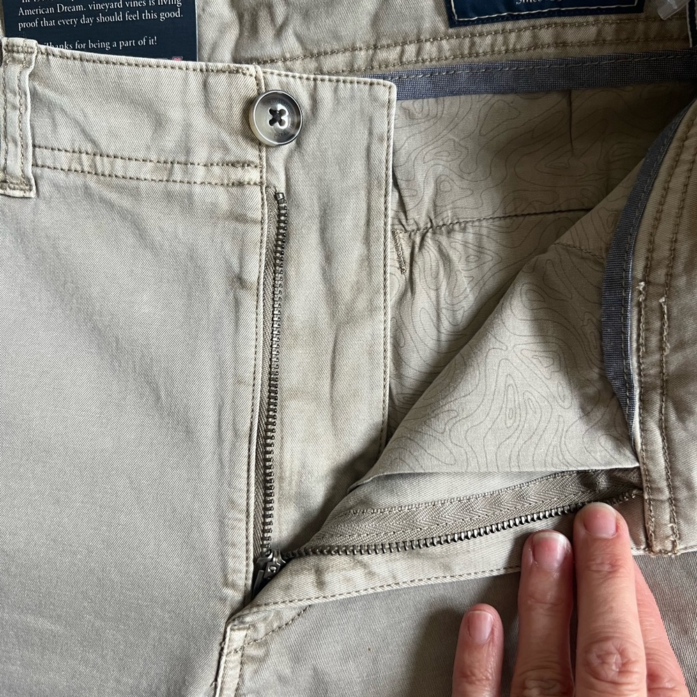 Vineyard Vines Tan Flat Front Men Shorts - Picture 3 of 6